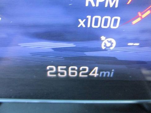 Certified 2024 Chevrolet Traverse Z71 w/ Enhanced Driving Package image 13