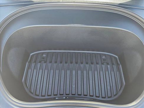 Used 2025 Tesla Model 3 Performance image 24
