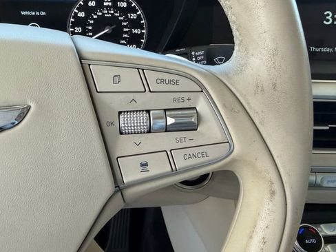 Used 2020 Genesis G90 3.3T Premium RWD image 26