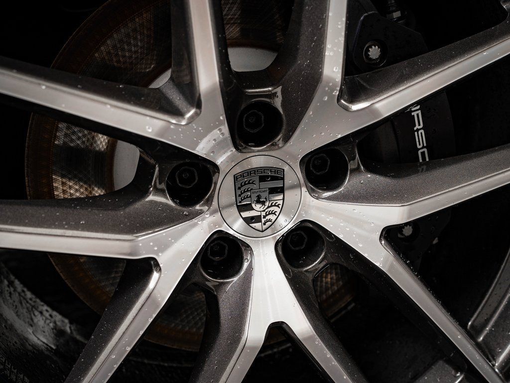 Certified 2026 Porsche Macan AWD/4WD image 18