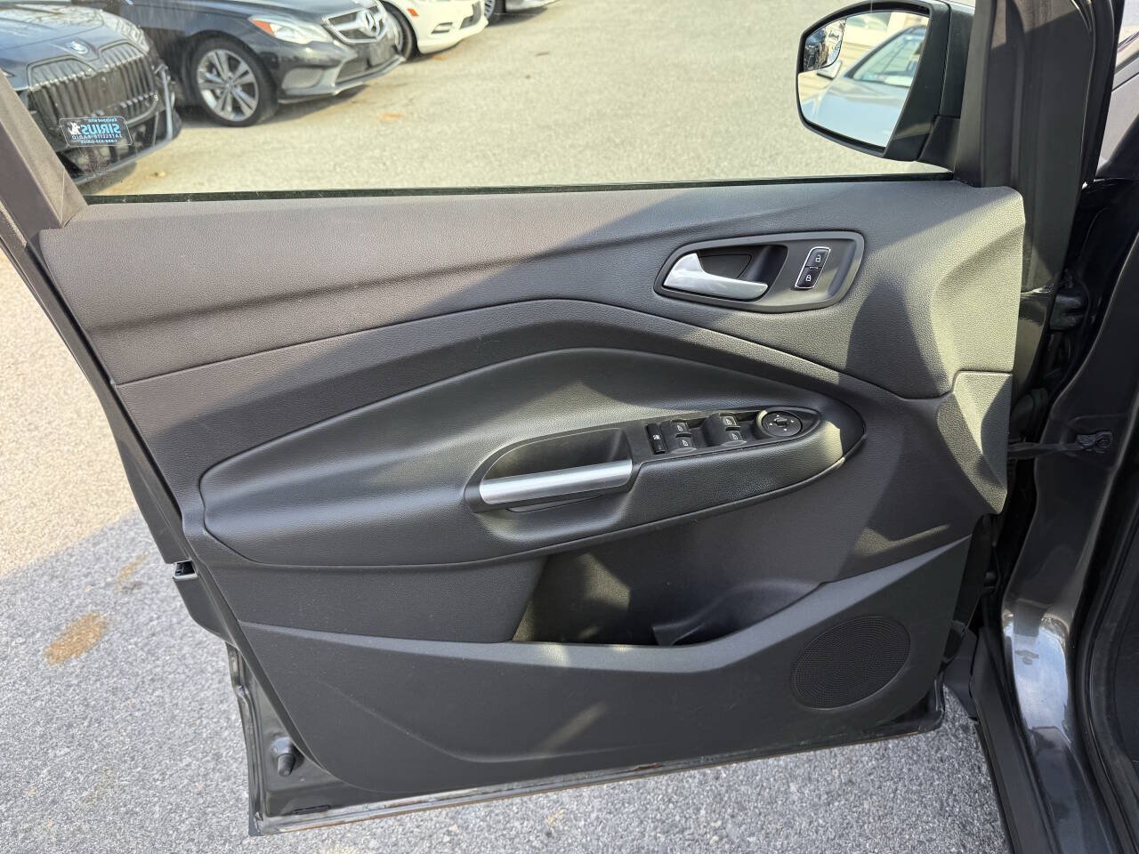 Used 2015 Ford Escape SE AWD/4WD image 10