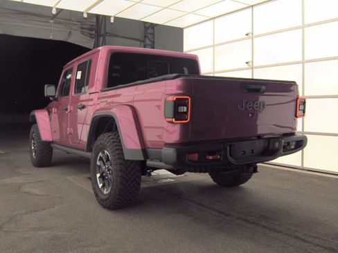 Used 2024 Jeep Gladiator Rubicon image 4
