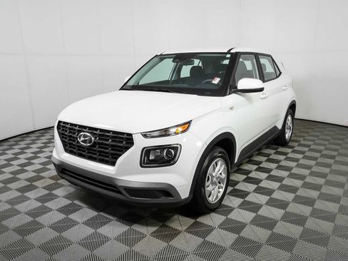 Used 2023 Hyundai Venue SE FWD image 23