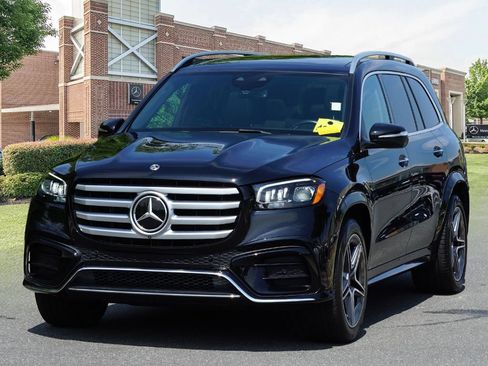 Certified 2024 Mercedes-Benz GLS 450 4MATIC image 4
