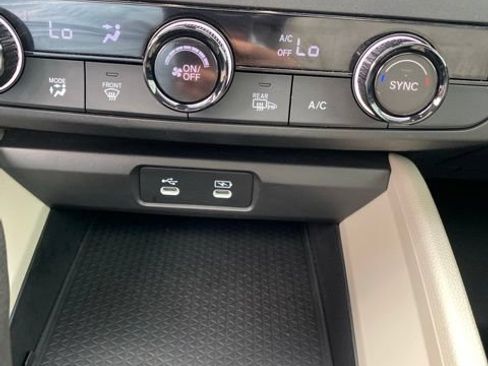 Used 2025 Honda Accord SE image 31