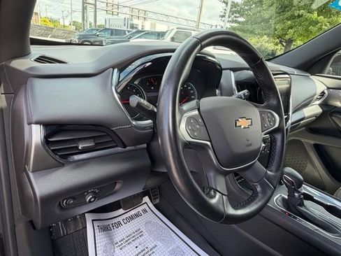 Used 2023 Chevrolet Traverse LT w/ LPO, Floor Liner Package AWD/4WD image 33