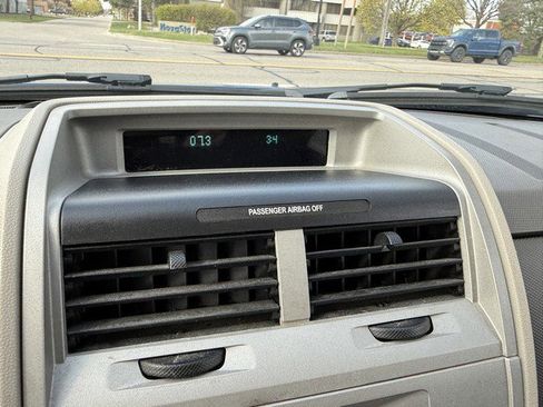 Used 2012 Ford Escape XLT FWD image 26