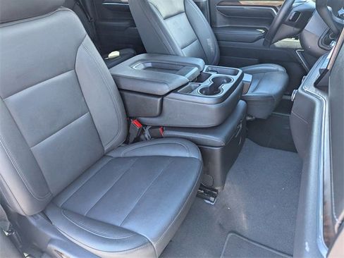 Used 2024 GMC Sierra 1500 SLT image 10