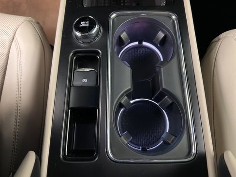 New 2026 Lincoln Corsair Reserve image 16