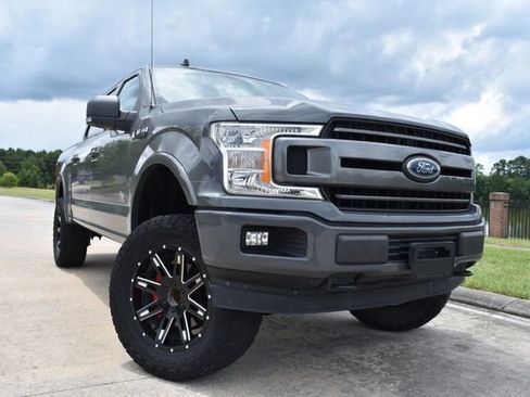 Used 2018 Ford F150 XLT w/ Equipment Group 302A Luxury AWD/4WD image 5