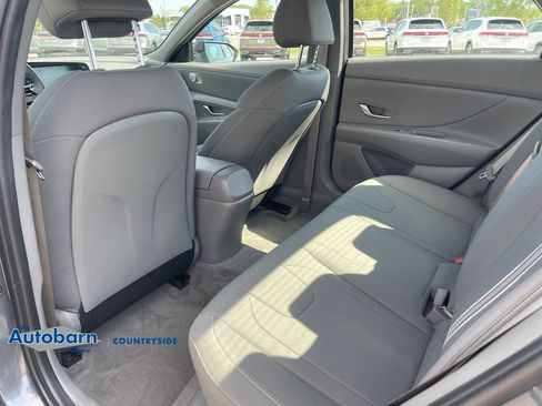 Used 2023 Hyundai Elantra SEL FWD image 24