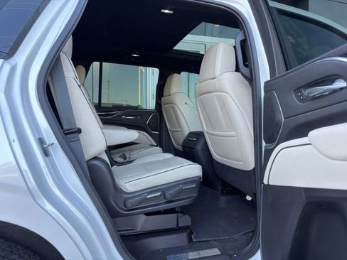 Used 2021 Cadillac Escalade Sport AWD/4WD image 8