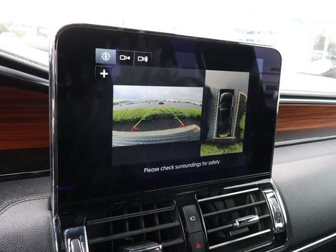 Used 2019 Lincoln Navigator Reserve AWD/4WD image 24
