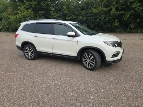 Used 2017 Honda Pilot Elite image 20