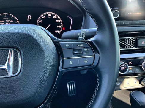 Used 2025 Honda Civic Sport image 12