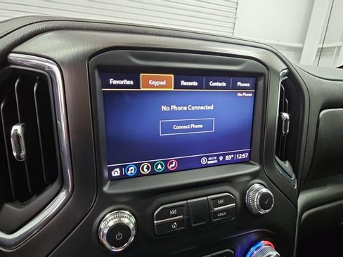 Used 2021 GMC Sierra 1500 AT4 w/ AT4 Premium Package AWD/4WD image 16