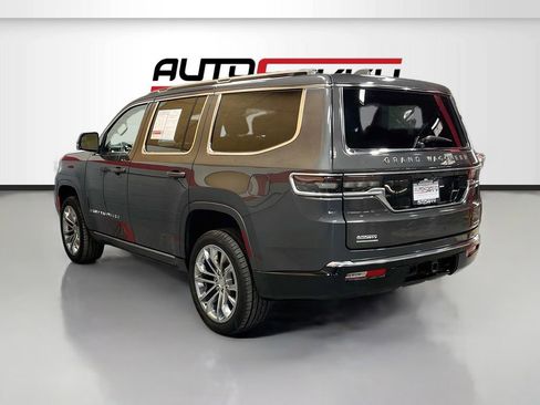 Used 2022 Jeep Grand Wagoneer Series II w/ Flexible Seating Group AWD/4WD image 5