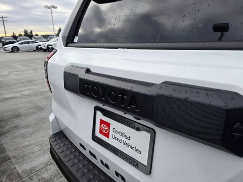 Certified 2025 Toyota 4Runner TRD Off-Road image 17