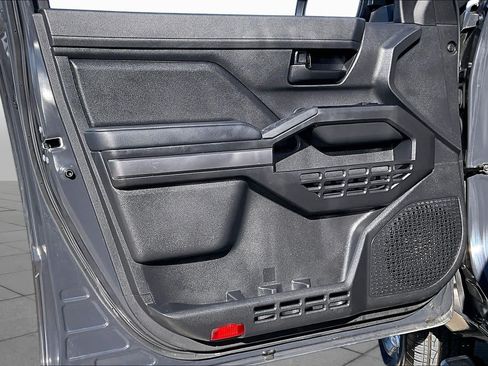 Used 2025 Toyota Tacoma SR5 RWD image 18