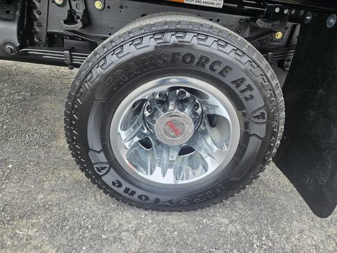 Used 2021 GMC Sierra 3500 4x4 Regular Cab w/ Convenience Package image 12