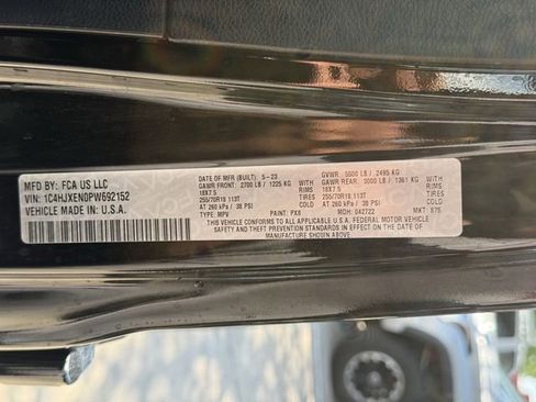 Used 2023 Jeep Wrangler Unlimited Sahara AWD/4WD image 34