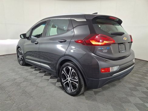 Used 2018 Chevrolet Bolt Premier w/ Driver Confidence II Package image 8