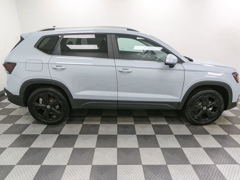 New 2026 Volkswagen Taos SEL AWD/4WD image 7
