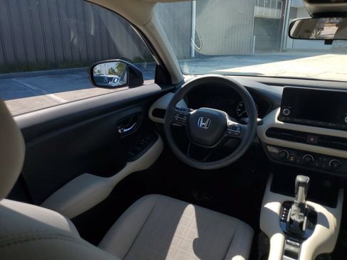 Used 2025 Honda HR-V LX image 22
