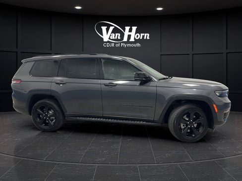Used 2024 Jeep Grand Cherokee L Limited w/ Luxury Tech Group II AWD/4WD image 8