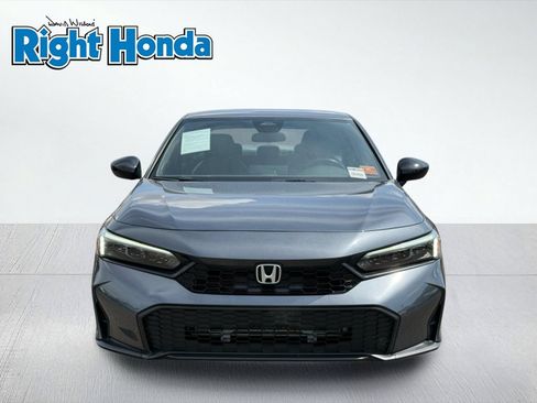 Used 2025 Honda Civic Sport image 5