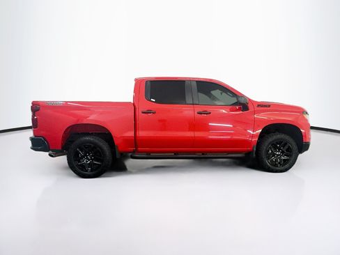 Used 2024 Chevrolet Silverado 1500 Custom Trail Boss w/ Dark Appearance Package AWD/4WD image 10