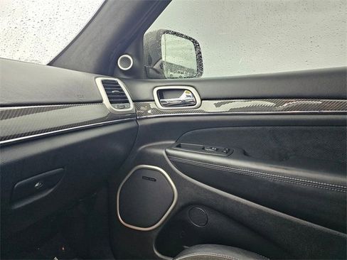Used 2021 Jeep Grand Cherokee SRT image 26
