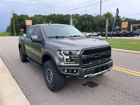 Used 2019 Ford F150 Raptor w/ Equipment Group 802A Luxury AWD/4WD image 1