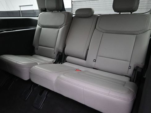 Used 2025 Ford Expedition Active image 22