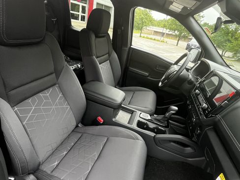 New 2026 Nissan Frontier SV w/ Tow Package AWD/4WD image 16