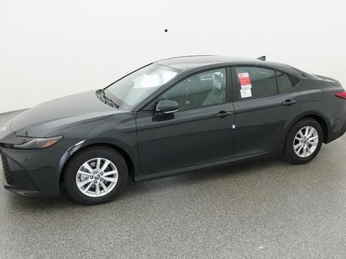 New 2026 Toyota Camry LE image 7