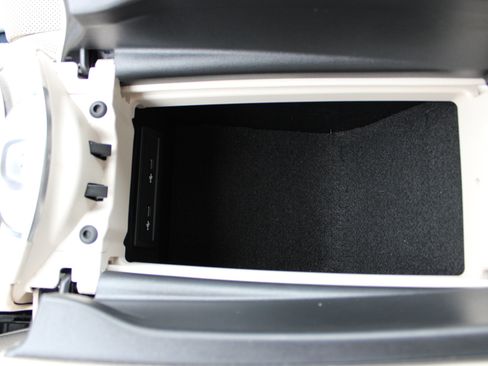 Used 2023 Mercedes-Benz E 450 E 450 image 25