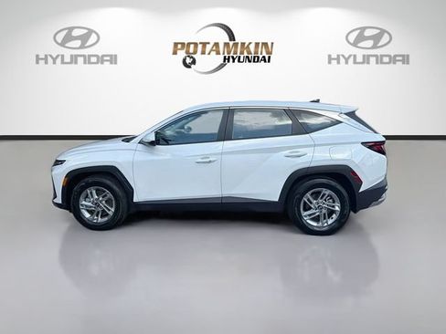 Certified 2025 Hyundai Tucson SE FWD image 8
