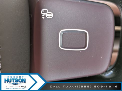 New 2025 Lincoln Navigator Reserve image 24