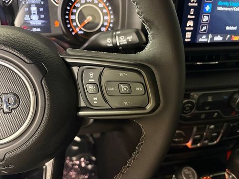 New 2026 Jeep Gladiator Sport AWD/4WD image 20