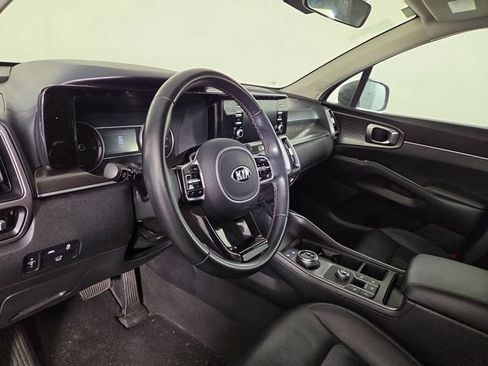 Certified 2021 Kia Sorento EX FWD image 13