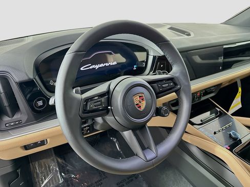 New 2026 Porsche Cayenne image 12
