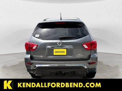 Used 2018 Nissan Pathfinder Platinum AWD/4WD image 4