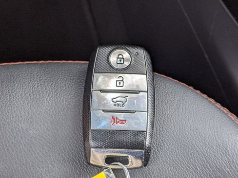 Certified 2017 Kia Soul ! w/ Tech Package image 26