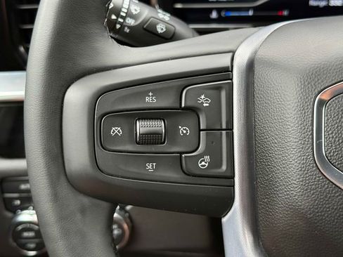 Used 2023 GMC Sierra 1500 SLT AWD/4WD image 9
