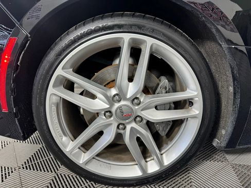 Used 2018 Chevrolet Corvette Stingray Coupe w/ Battery Protection Package image 40