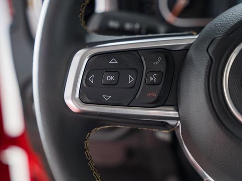 Used 2024 Jeep Wrangler Sahara image 34