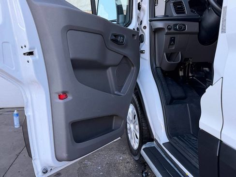 Used 2024 Ford Transit 250 Low Roof w/ Exterior Upgrade Package image 3