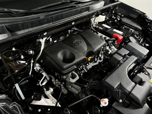 Certified 2025 Toyota RAV4 XLE AWD/4WD image 10
