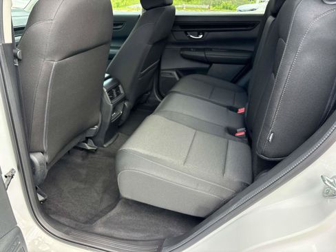 Used 2025 Honda CR-V EX image 13